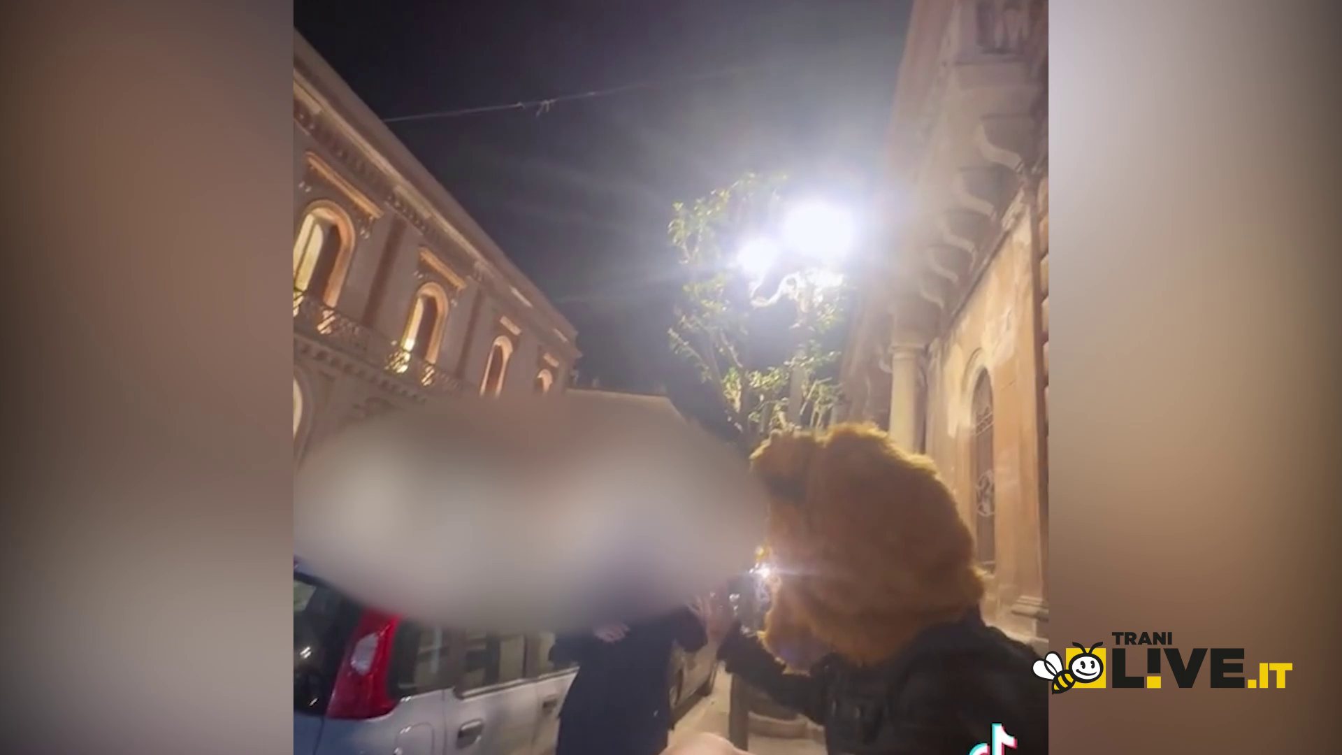 TikToker foggiano fa scherzi a persone fragili. “Impieghi il tempo facendo volontariato”