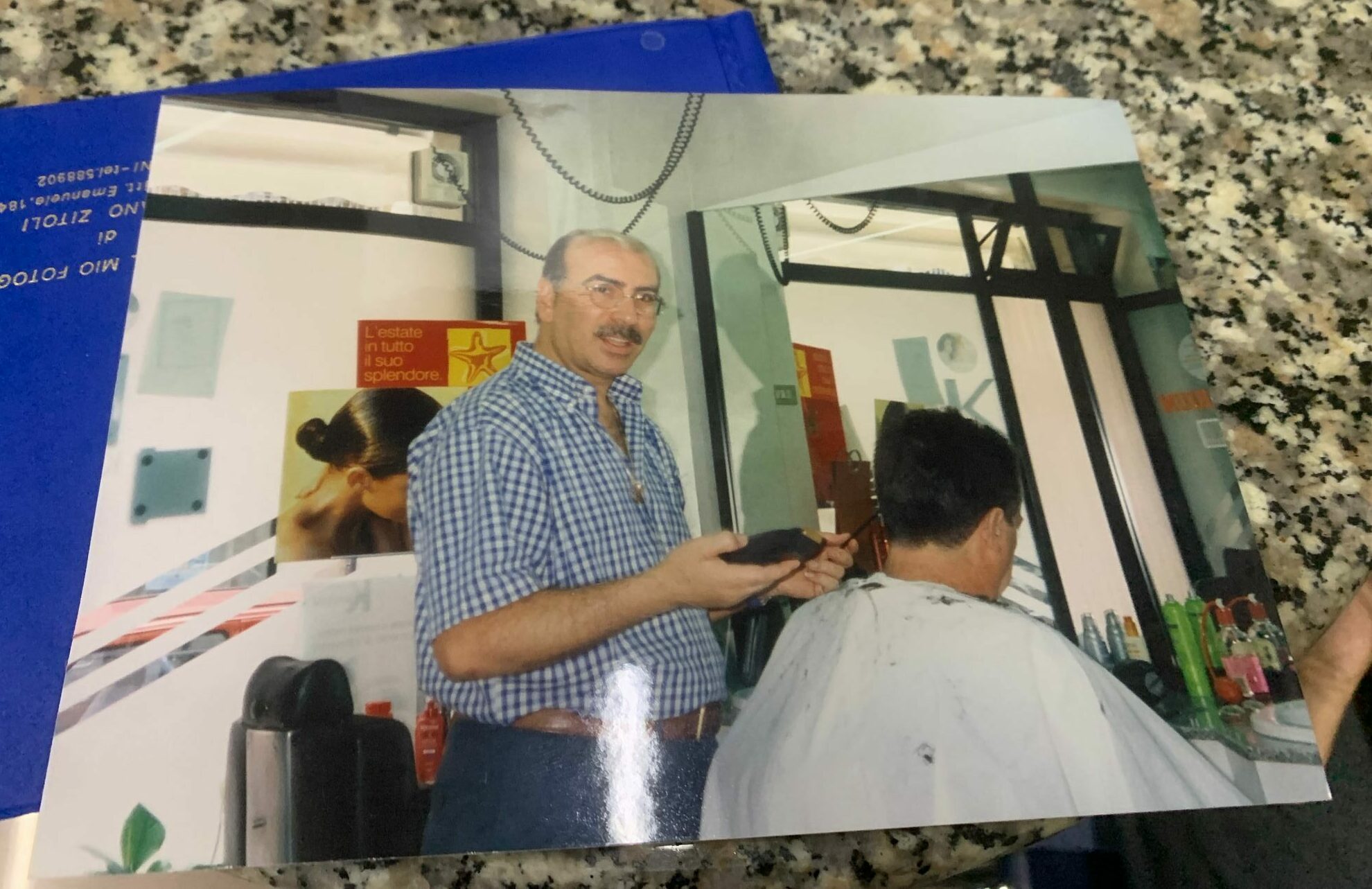 “50 anni fa il mestiere si imparava osservando”, i ricordi di Vincenzo Strippoli tra i saloni sudamericani e il mezzo secolo di attività a Trani