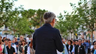 Trani, Galiano fa tappa in piazza Gradenigo: “Il 2 giugno di 80 anni fa questo Paese ha scelto di dare valore al proprio voto. Di turismo parlano tutti ma riscopriamoci accoglienti”