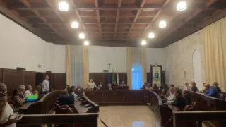 Dimensionamento scolastico: nessuna novità. E Puglia Popolare, assente dal consiglio, convoca conferenza stampa: quale futuro per il governo Galiano? 